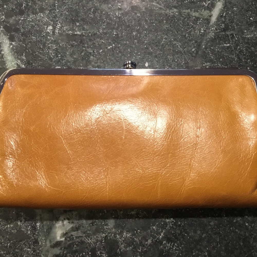 HOBO Lauren clutch wallet